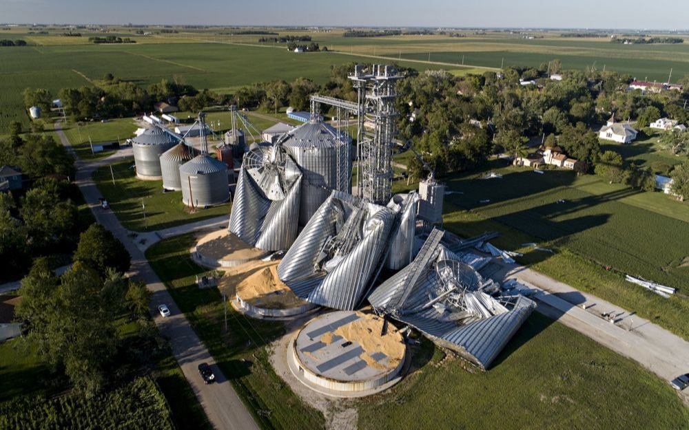 Silos destruídos em Iowa - Foto: Getty Images