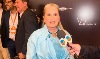 Ani Sanders, Líder do grupo Mulheres de Fibra