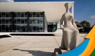 Albenir Querubini - Advogado e Professor de Direito Agrário