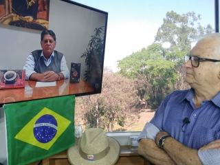 Jb e Carlos Augusto Rodrigues de Melo