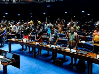 Indios senado - 16:9
