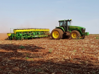 Plantio de soja em São Jorge do Ivaí (PR), na Fazenda Sapata