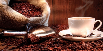 Café mantém viés positivo nas bolsas em sessão de ajustes