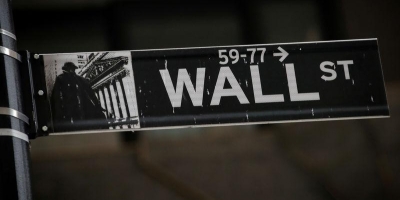 Wall St cai na abertura com salto de rendimentos por preocupações com a inflação