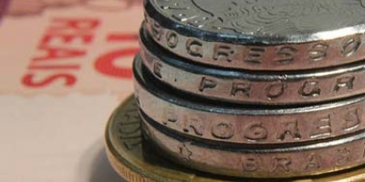 Brasil tem superávit comercial de US$9,8 bi em junho e governo prevê saldo de US$90 bi em 2026