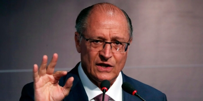 Brasil usará reciprocidade contra tarifas no momento adequado e apoiará setores afetados, diz Alckmin