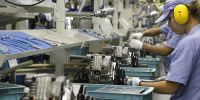 Produção industrial no Brasil cai mais do que o esperado em junho