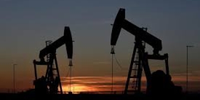 Petróleo cai com relatos de que EUA e Irã estão próximos de um acordo de paz