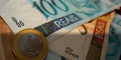 Taxas dos DIs sobem com Oriente Médio e noticiário político no radar