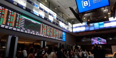 Ibovespa recua com Oriente Médio no radar; BTG sobe após balanço