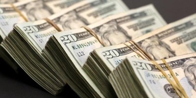 Dólar zera perdas da manhã e fecha sessão estável no Brasil
