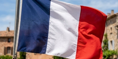França oferece centenas de milhões de euros em ajuda a agricultores afetados por condições climáticas