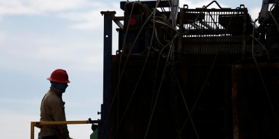 Exportações de petróleo dos EUA atingem recorde em maio com impulso de guerra no Irã