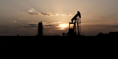 Petróleo volta a níveis pré-guerra do Irã com aumento da oferta