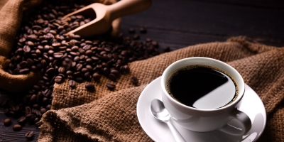Chuvas durante a colheita impulsionam café e bolsas encerram o dia com fortes ganhos