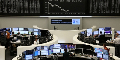 Ações europeias fecham estáveis enquanto investidores avaliam escalada de tensões entre EUA e Irã