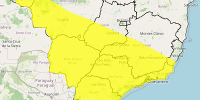 Frente fria aumenta instabilidade e traz chuva para várias regiões do Brasil neste final de semana