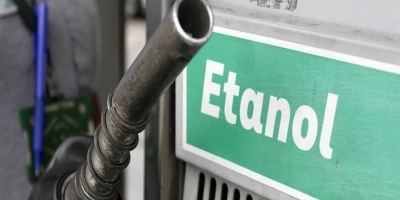 Etanol chega a R$ 4,26, menor preço em quase um ano, aponta Veloe/Fipe