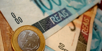 Estoque de crédito no Brasil sobe 10,2% em 2025, desempenho mais forte que o esperado pelo BC