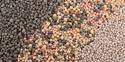 Normalização no Oriente Médio reduz riscos para fertilizantes, mas não elimina pressões sobre o mercado