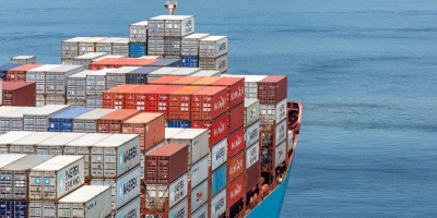 Nova tarifa de 25% dos EUA entra em vigor e afeta bilhões de dólares em exportações brasileiras