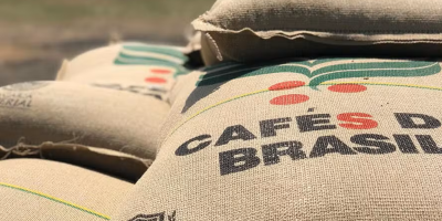 Exportações brasileiras de café crescem 0,6% em abril e somam 3,122 milhões de sacas, informa Cecafé