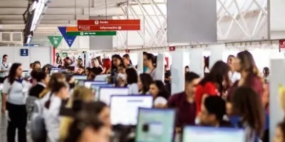 Setor de serviços do Brasil recua em novembro e interrompe 9 meses de ganhos