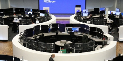 Ações europeias fecham em máxima recorde após dados fracos de emprego dos EUA acalmarem temores de alta de juros