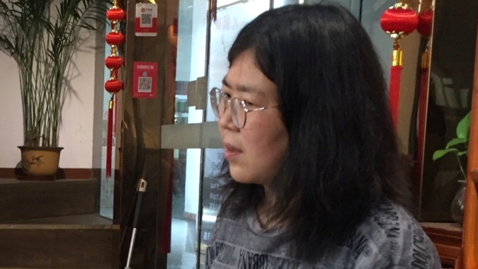 China sentencia jornalista a 4 anos de prisão por relatar vírus em Wuhan