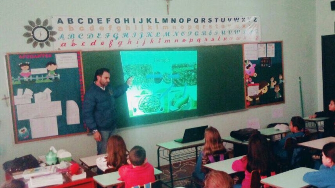 Prefeito de Nova York determina que escolas públicas permaneçam fechadas pelo resto do ano letivo