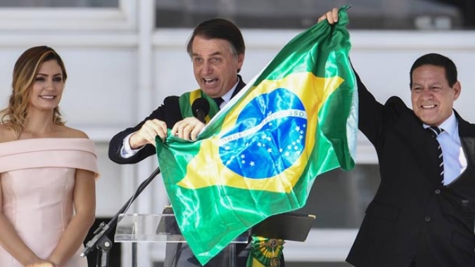 Manifestações em 16 capitais pedem voto com comprovante impresso; muitos nas ruas de verde e amarelo