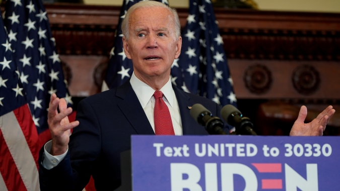 Biden vai caminhar, não correr, com acordos comerciais em meio a tensões EUA-China
