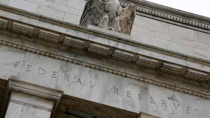 Fed mantém juros e sugere estagnação de movimento rumo ao equilíbrio