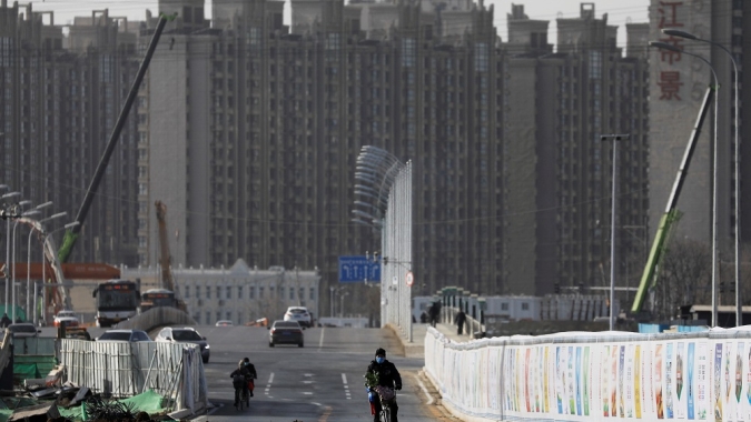 Fraqueza do setor imobiliário da China e varejo indicam necessidade de mais estímulo
