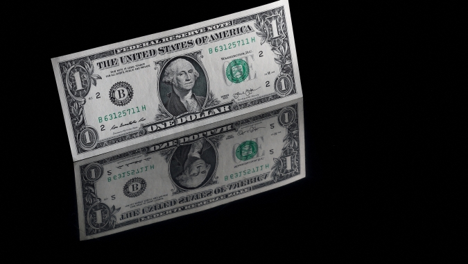 Dólar abre último pregão de 2021 com leve alta em meio a liquidez reduzida e formação da Ptax