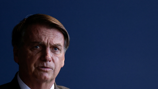 Bolsonaro volta a criticar governadores sobre preço dos combustíveis