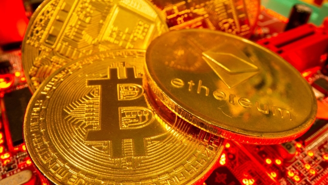 "Prestem mais atenção", diz cofundador da ethereum sobre crash das criptomoedas