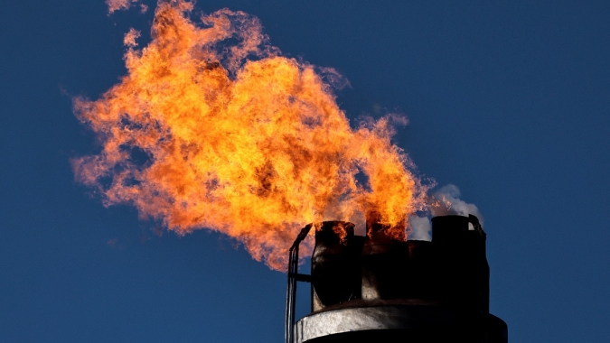 Preços do petróleo caem cerca de 4% nesta 5ª em meio preocupações com a demanda; WTI vai a US$ 95/barril