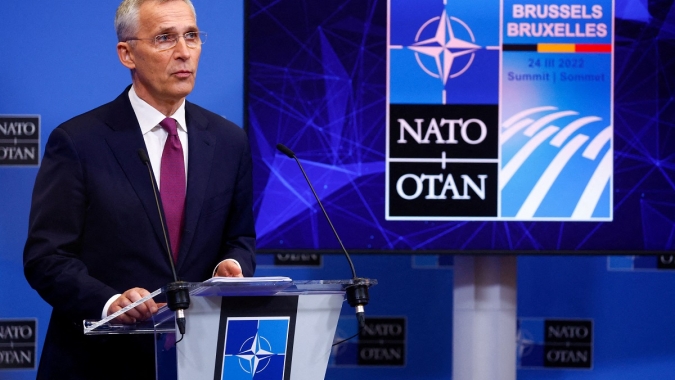 Ataque nuclear russo "quase certamente" terá "resposta física", diz oficial da Otan