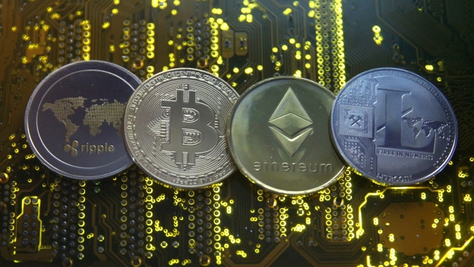 Mineradores de bitcoin sentem alívio com queda no preço da energia e alta da criptomoeda