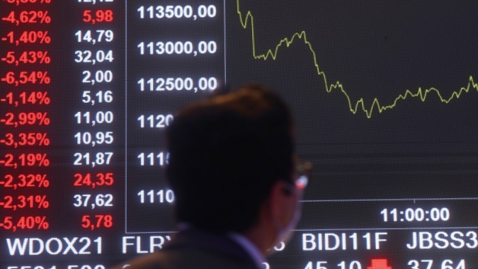 Ibovespa avança com exterior favorável; Petrobras sobe mais de 2%