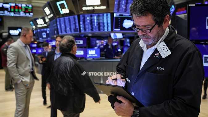 Wall Street testa mínimas de junho com preocupações sobre recessão
