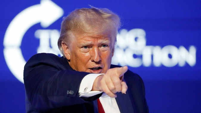 Trump é oficializado candidato em convenção republicana; escolhe senador J.D. Vance como vice