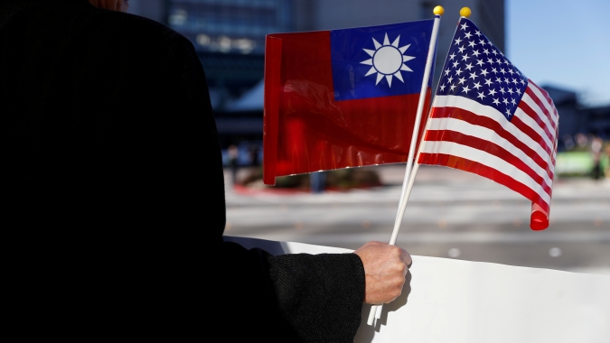 Delegação parlamentar dos EUA chega a Taiwan