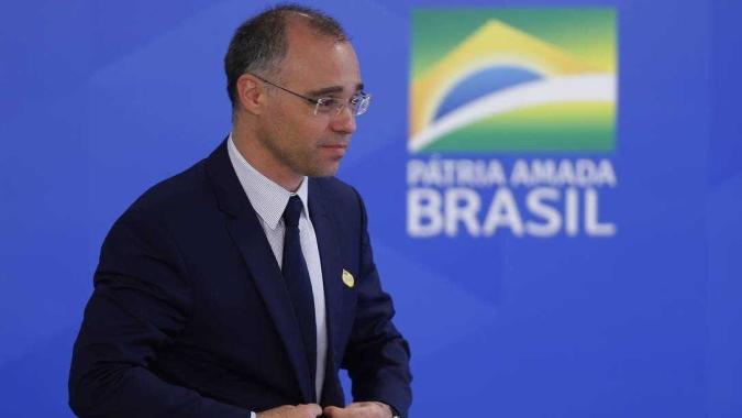 Ministros do STF e do STJ elogiam nomeação de André Mendonça