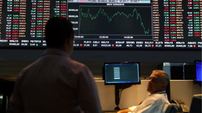Ibovespa opera perto da estabilidade após duas quedas consecutivas