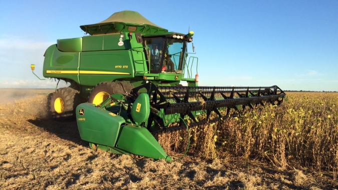 Agrural:  Colheita de soja chega a 84% no Brasil; safrinha vai bem em MT, mas sofre no PR