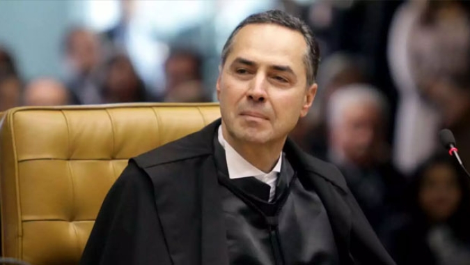 Plataformas precisam de regras claras contra informações falsas, diz Barroso