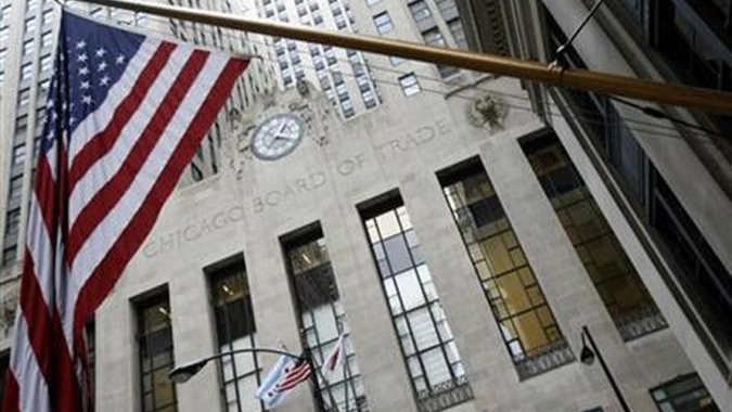 Soja opera com leve baixa em Chicago com mercado avesso ao risco diante do conflito Irã x EUA
