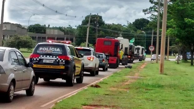 Governo do Distrito Federal libera lojas de roupas e de calçados na pandemia
